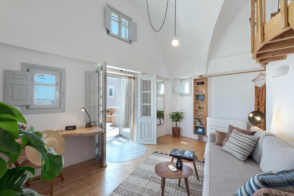 Кухня или мини-кухня в Villa Oasis Oia with Caldera View
