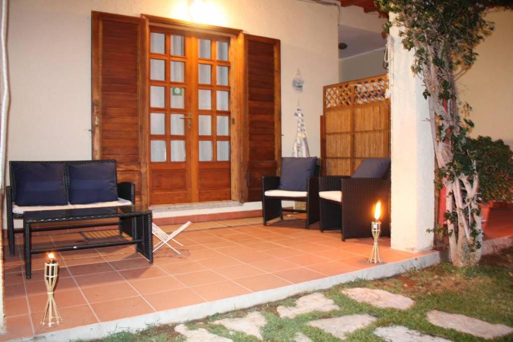 Posezení v ubytování Aethalia Bed and Breakfast