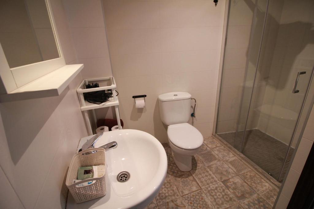 Koupelna v ubytování Zahira Suites