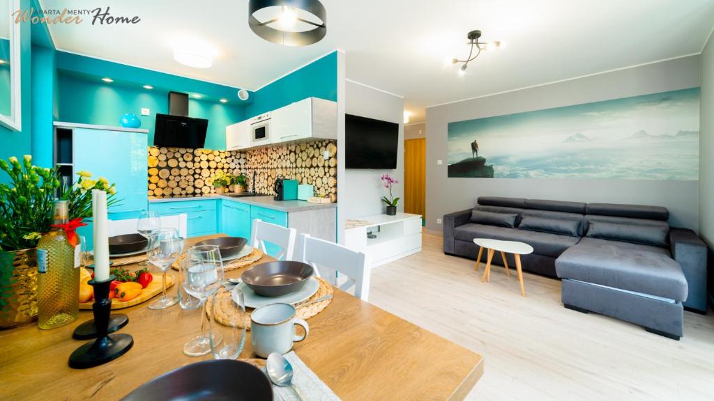 Wonder Home - Apartamenty położone blisko deptaka, licznych restauracji i sklepów - Apartment With Balcony (Poranna Rosa)