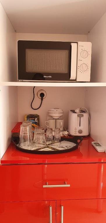 A kitchen or kitchenette at Rovin