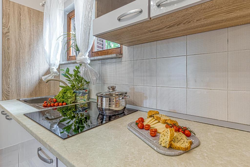 Kuchnia lub aneks kuchenny w obiekcie Eden house