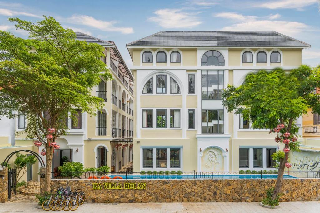 an image of a large house at KA Villa Hoi An in Hoi An