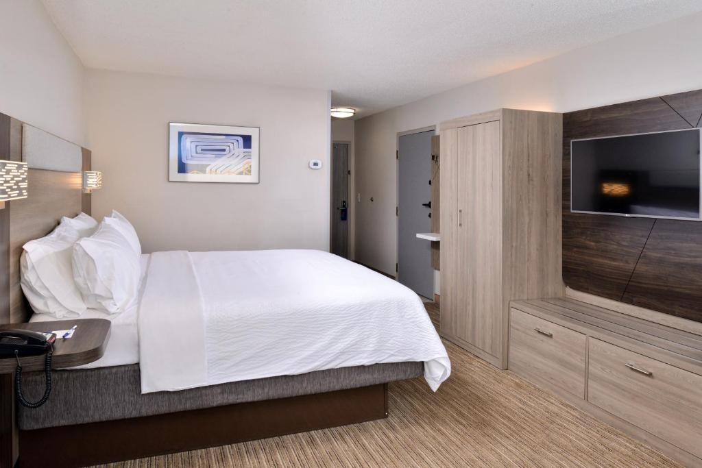 Holiday Inn Express Winston-Salem Medical Ctr Area photo