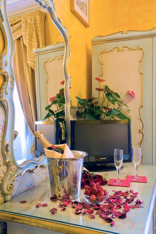 Hotel Villa San Lorenzo Maria - Resim 20