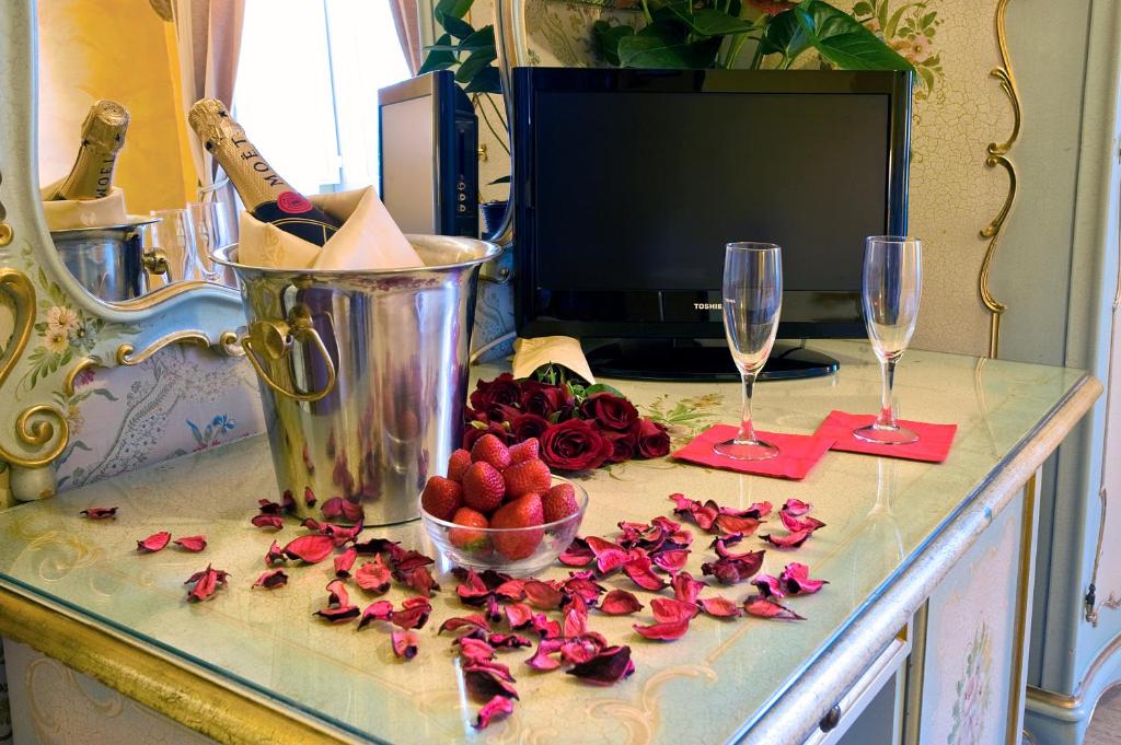 Hotel Villa San Lorenzo Maria - Resim 33