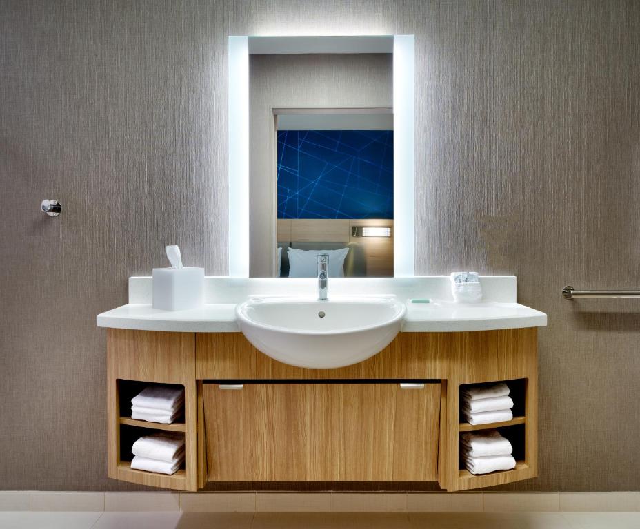 Koupelna v ubytování SpringHill Suites by Marriott Cottonwood