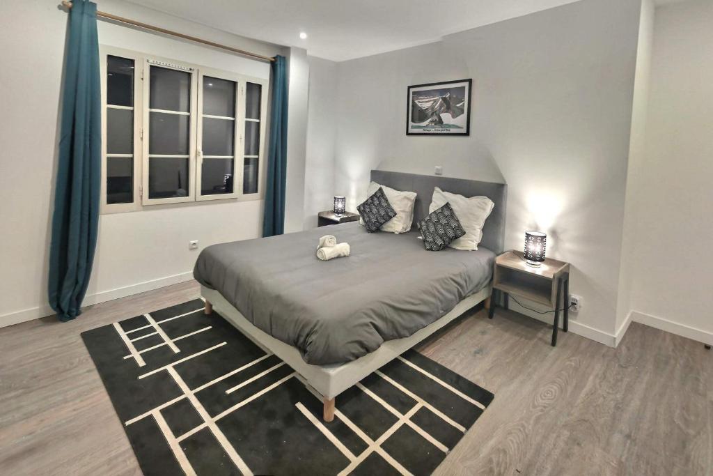Postel nebo postele na pokoji v ubytování Superbe, T3 spacieux 78 m2, Neuf, Parking, Balcon