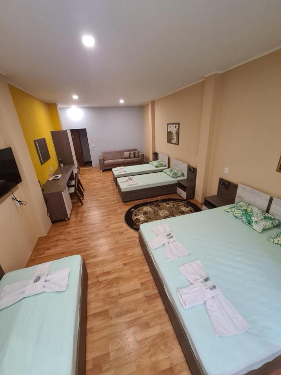 Семеен хотел Аристо - Familiekamer Met Eigen Badkamer