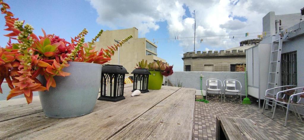 House with large terrace, jacuzzi and gated parking for one car - Two-Bedroom House