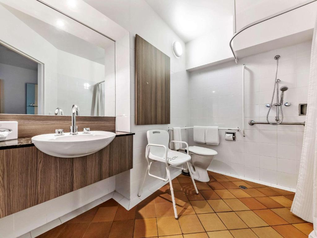 Koupelna v ubytování Novotel Darwin CBD