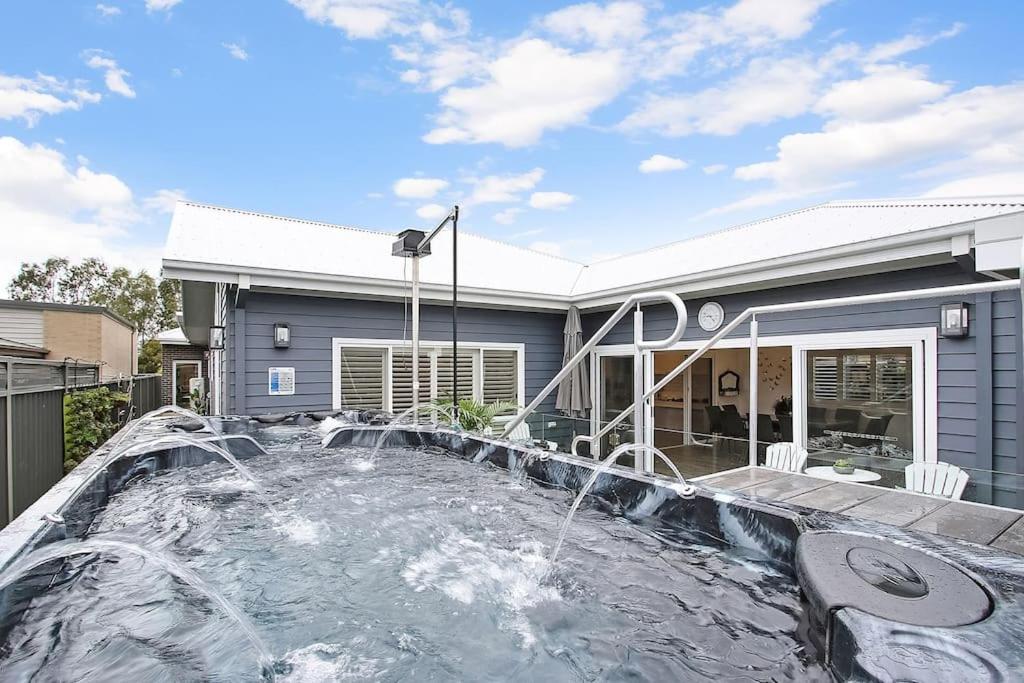 The Silver Bull Holiday House Yarrawonga