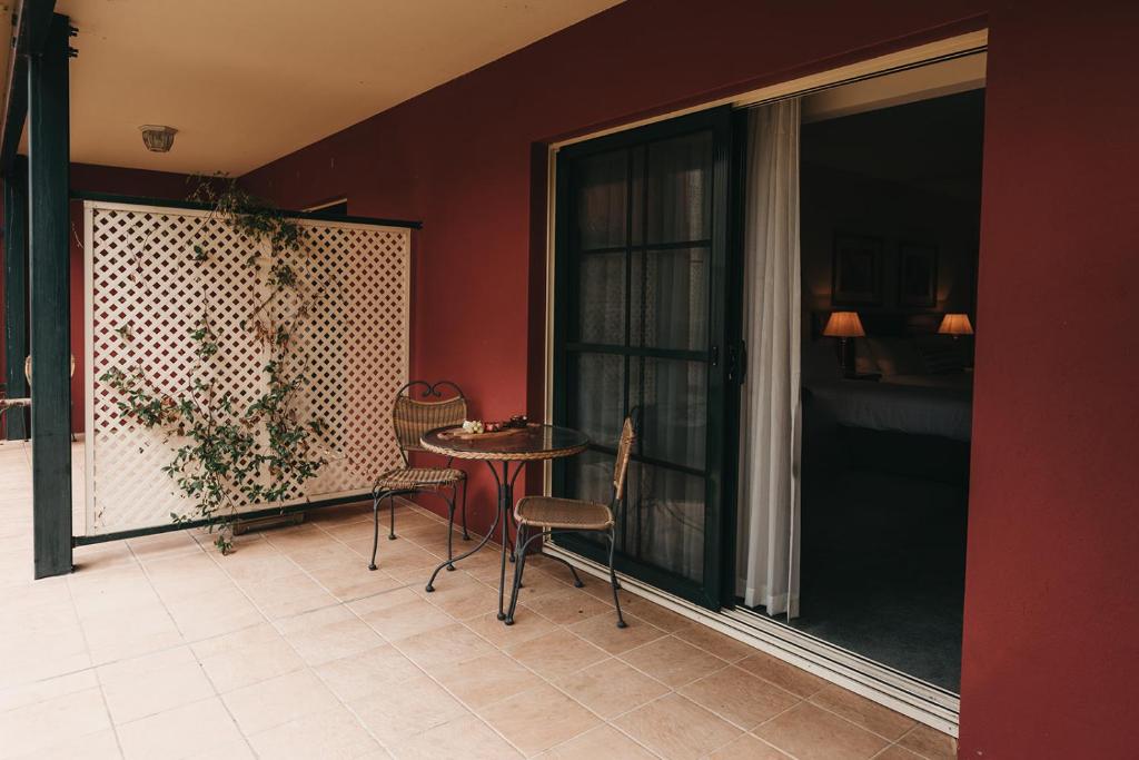 The Lawson Riverside Suites - 