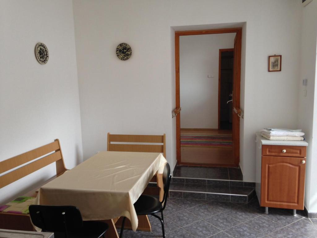 Fotografia z galérie ubytovania Petra Apartmanok v destinácii Velem