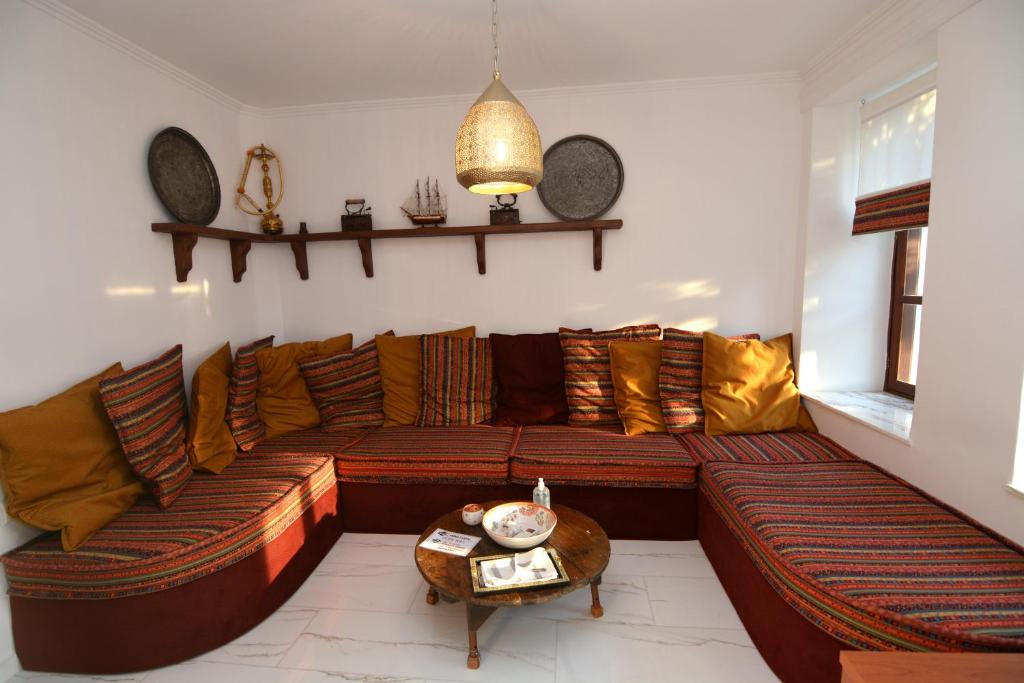 Amina Hanem Boutique Apartments - 2