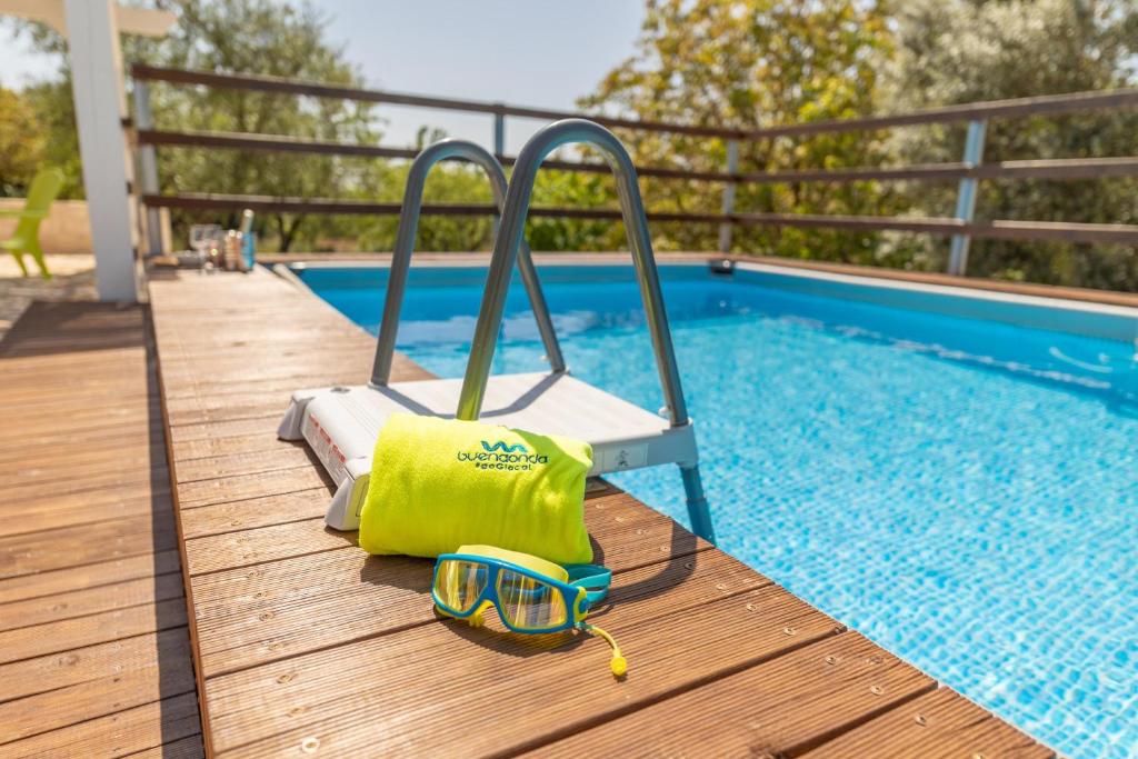 Basen w obiekcie Trullo Aia Antica lub w pobliżu