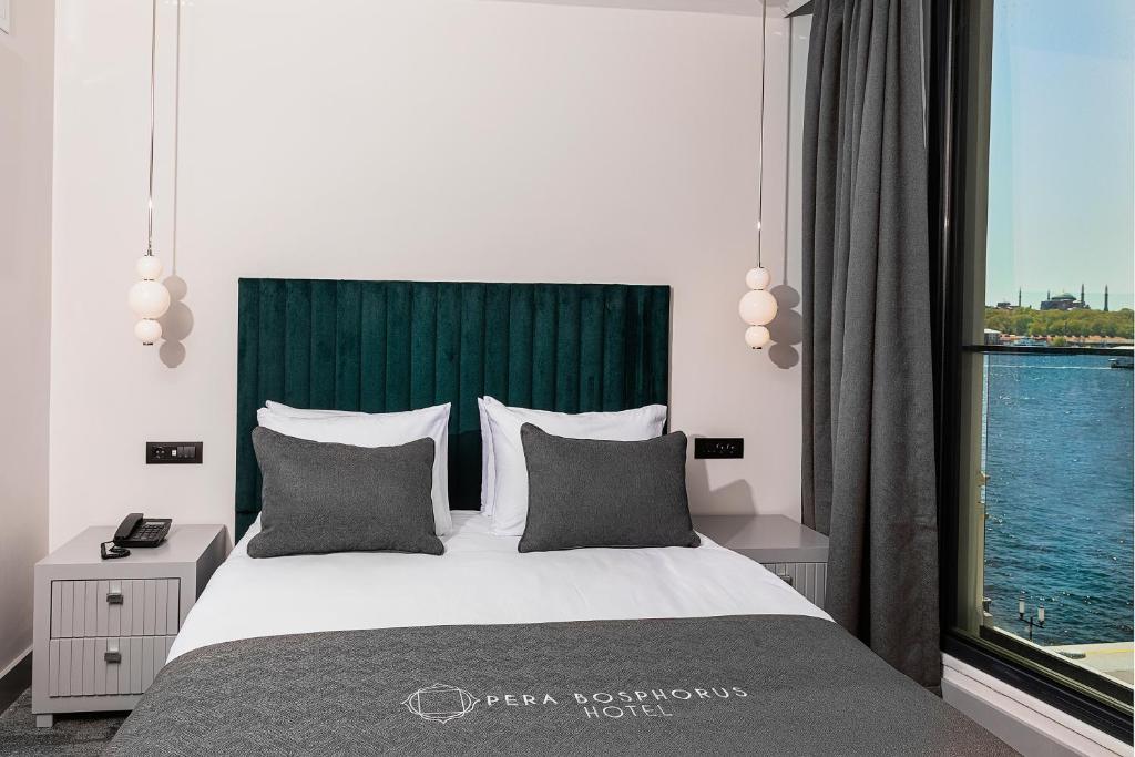 The Pera Bosphorus Hotel - Double Room With Partial Sea View