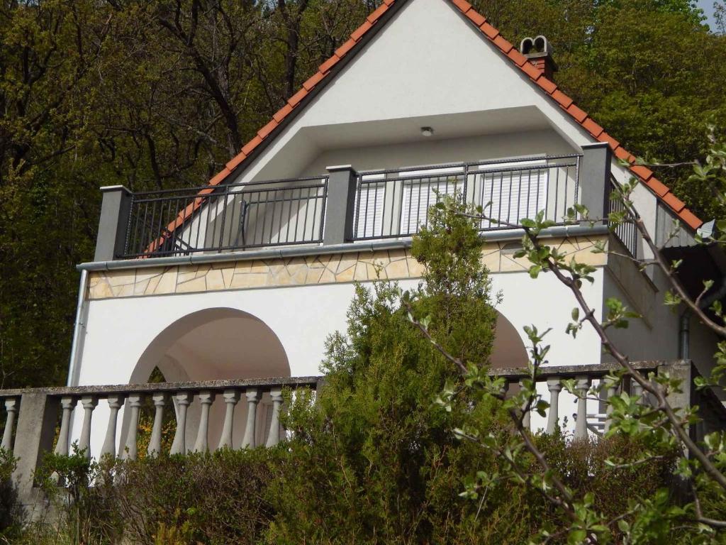 Balkon lub taras w obiekcie Holiday home in Balatongyörök 42694