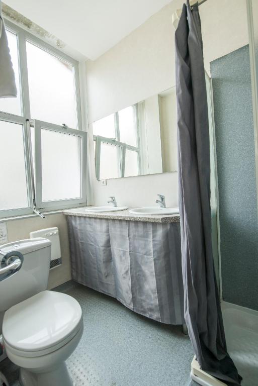 Koupelna v ubytování Gîte d'Etape des Capucins