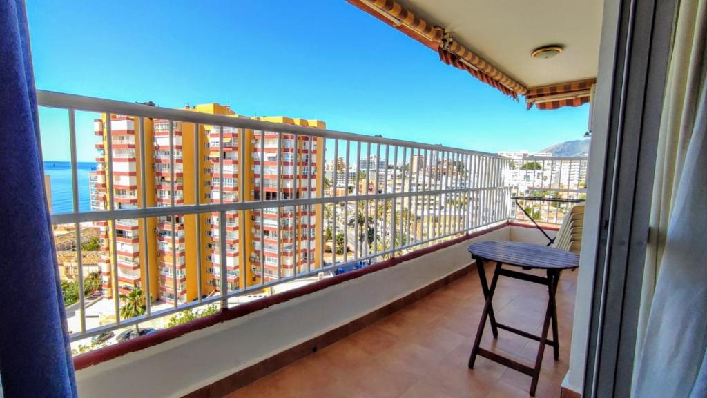 Beachfront apartment, Benalmádena – Updated 2023 Prices