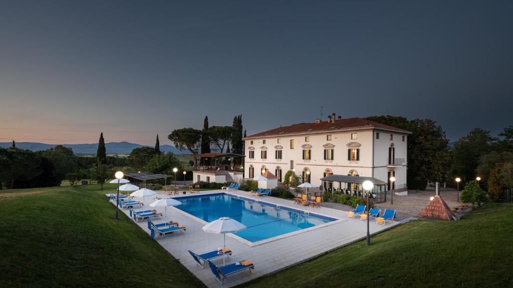 The swimming pool at or close to Villa Croci 26