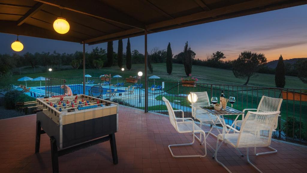 The swimming pool at or close to Villa Croci 26