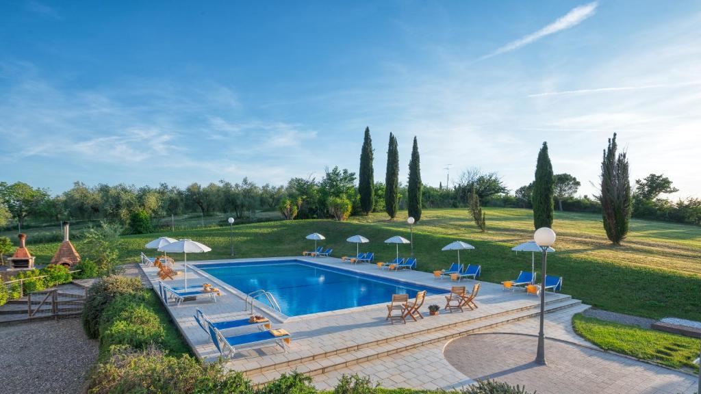 The swimming pool at or close to Villa Croci 26