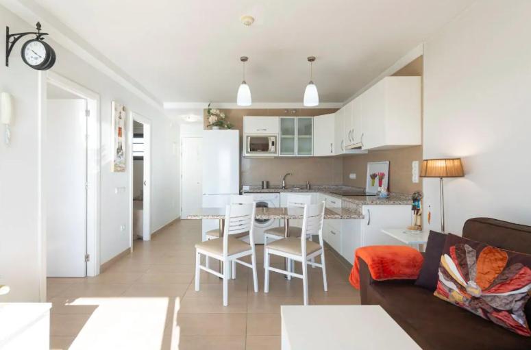 Kuchyňa alebo kuchynka v ubytovaní Apartamentos Liszt