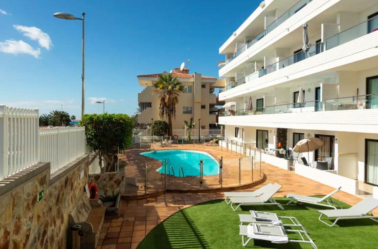 Bazén v ubytovaní Apartamentos Liszt alebo v jeho blízkosti
