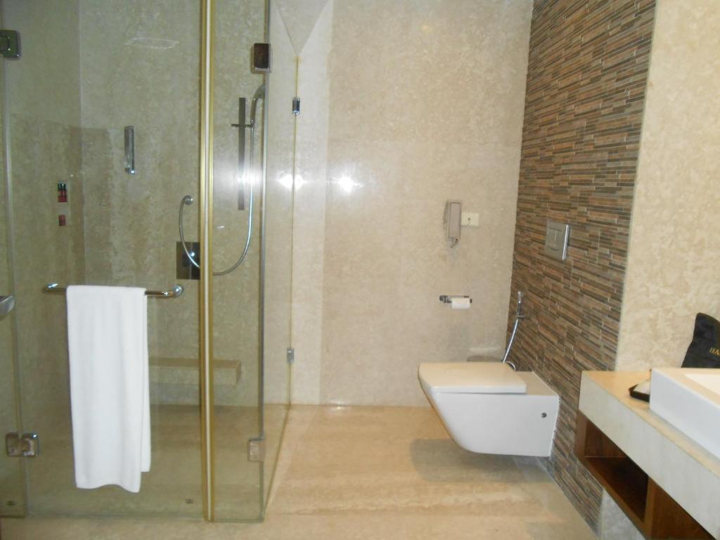 The Lalit Great Eastern Kolkata - Edwardian Suite