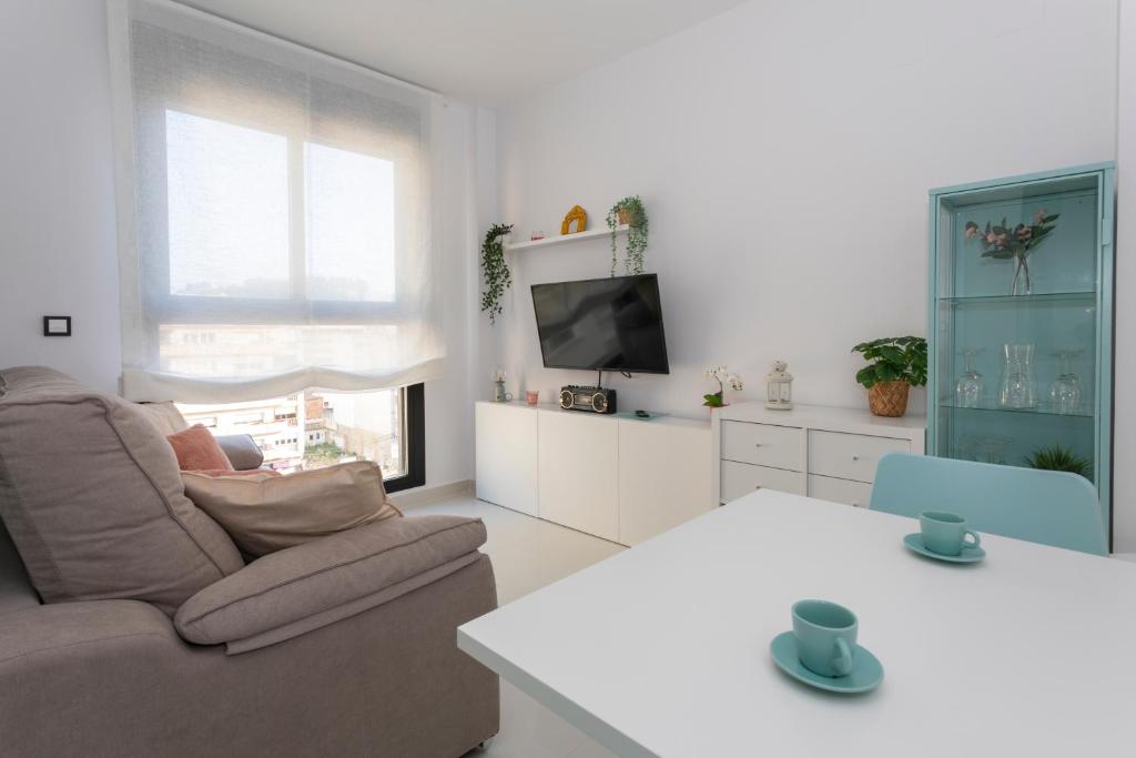 Becalp, estudio en el centro, by Bookindenia