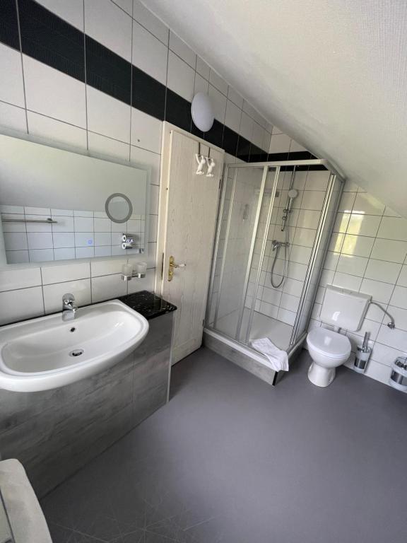 Koupelna v ubytování Haus Hennesburg, garni