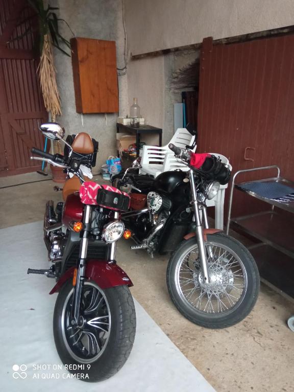Fotografie z fotogalerie ubytování La Douce Parenthèse B&B entre bois et champs-Accueil motards v destinaci Montirat