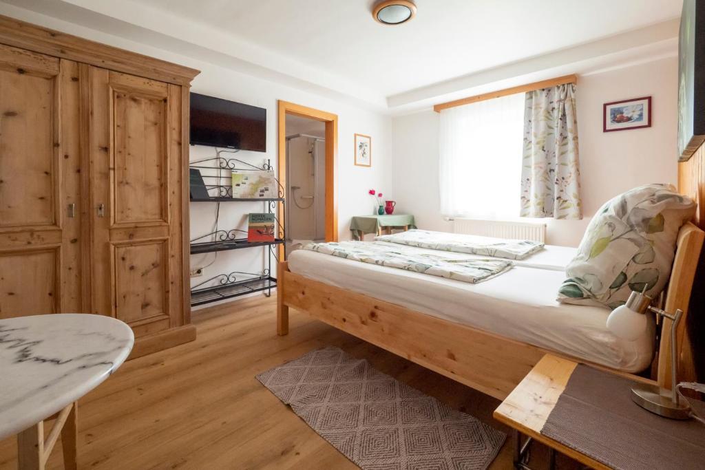 Postel nebo postele na pokoji v ubytování Gästezimmer Ilse Brauneis