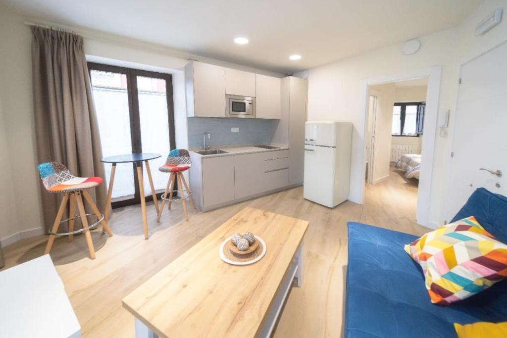 Kuchyň nebo kuchyňský kout v ubytování Apartamentos El Pericote Llanes