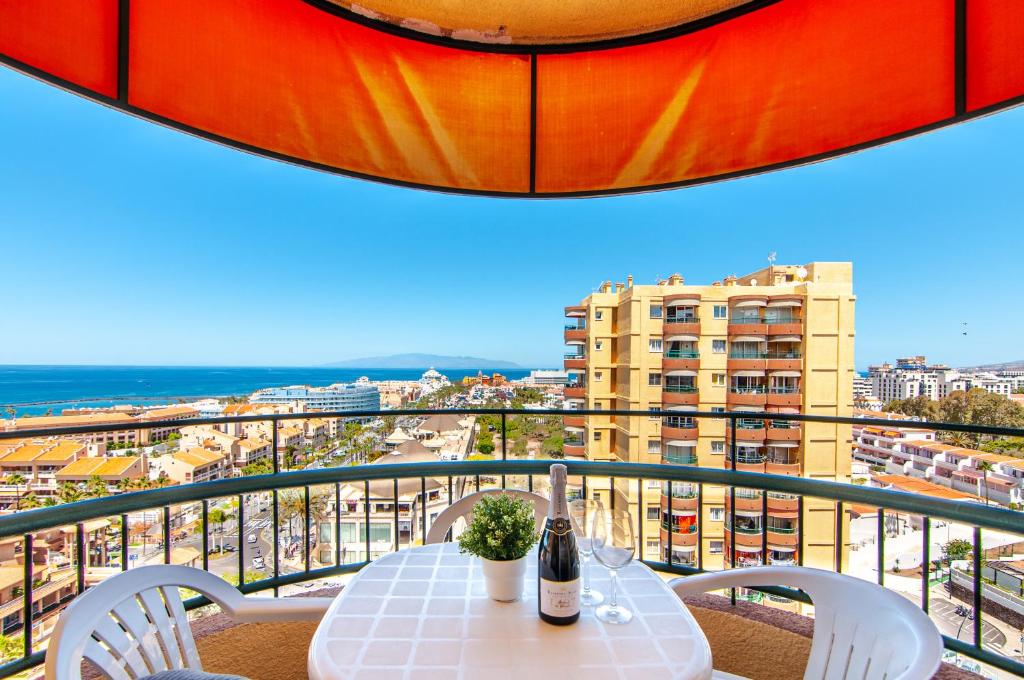A general sea view or a sea view taken from Az apartmant