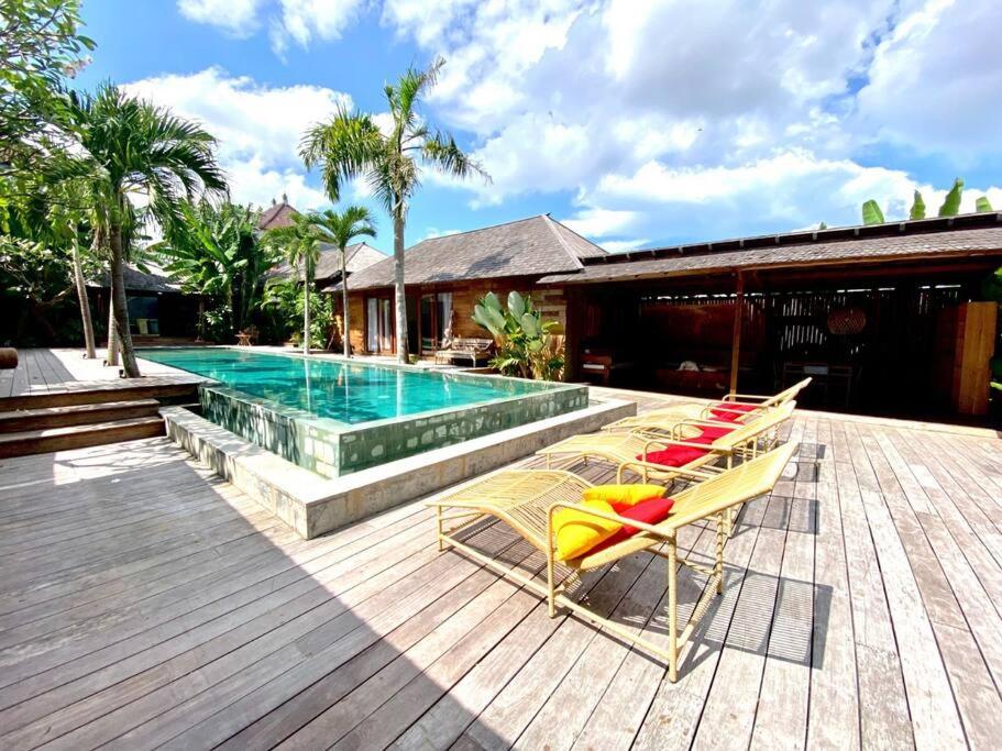 Luxury 5 Bedrooms Villa with Private Pool – Canggu