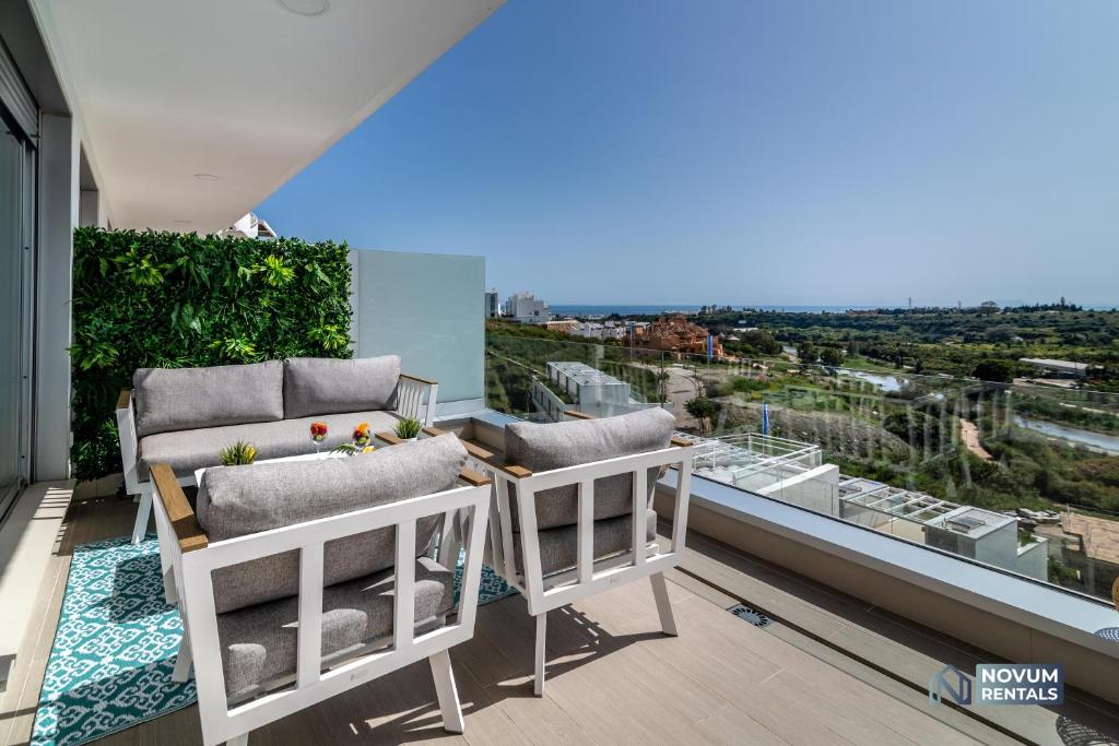 Balkón alebo terasa v ubytovaní Newly Built 3-BDRM Luxury Apt w/ Stunning Sea Views