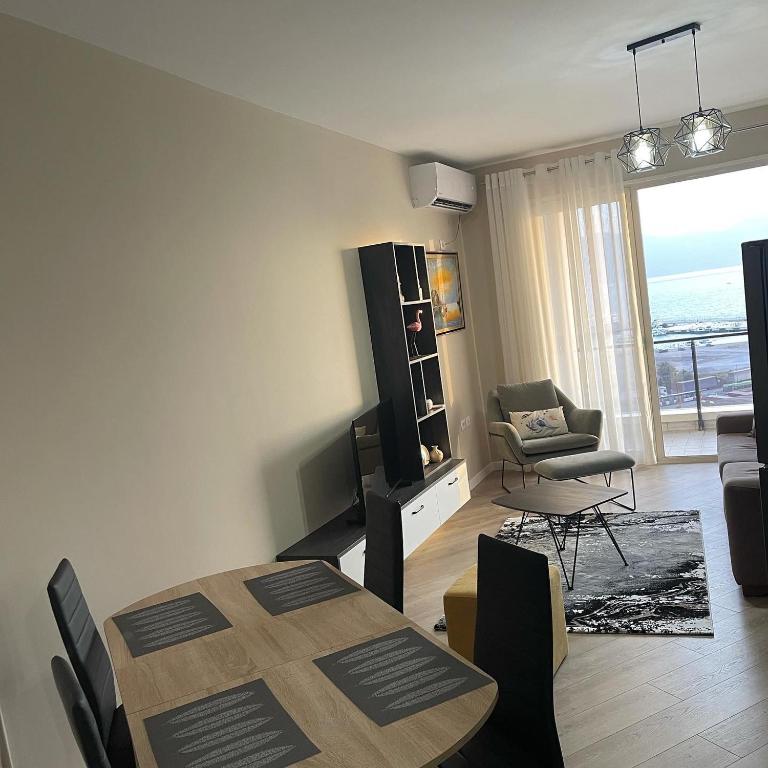 Lungo Mare the city center apartment in Vlore 39 - Image 9