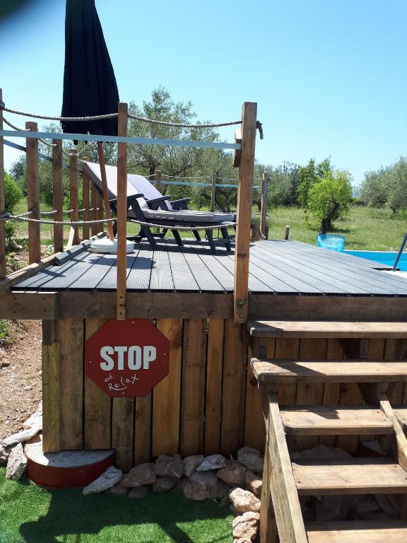 The swimming pool at or close to Casa de Bello