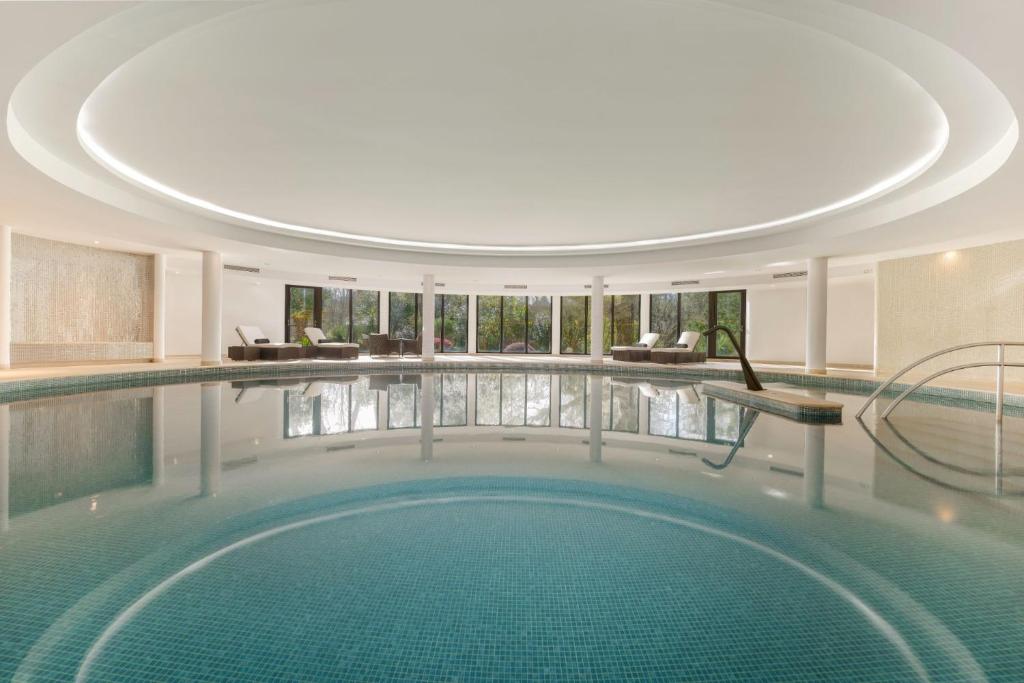 Bazén v ubytování Terra Nostra Garden Hotel nebo v jeho okolí