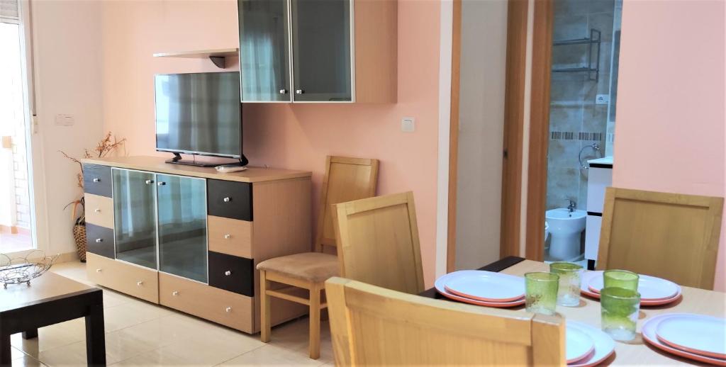 A kitchen or kitchenette at ACV - Costa Azahar I-2ª Linea Planta 2 Norte