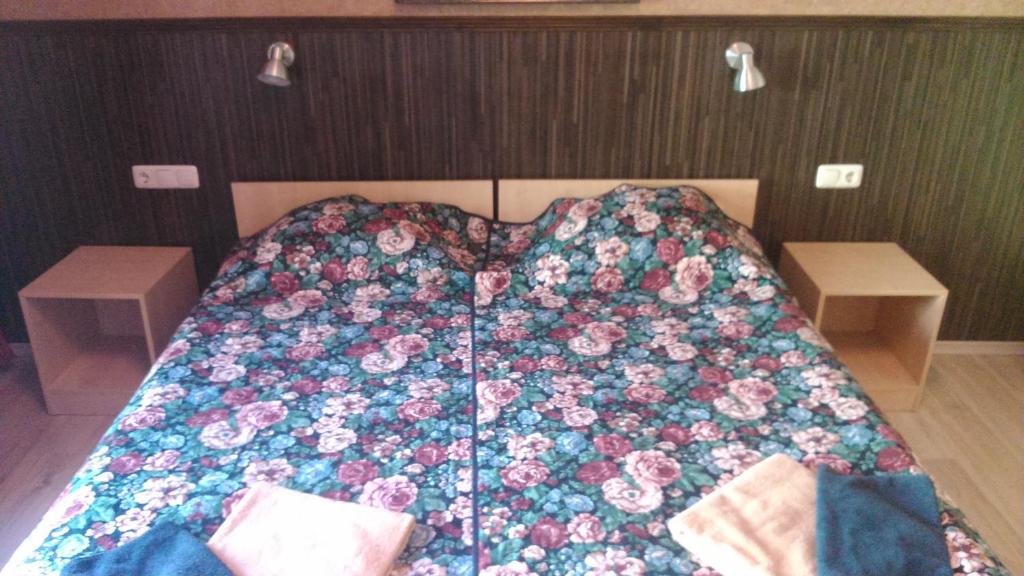 Postel nebo postele na pokoji v ubytování Ranna Villa & FREE PARKING