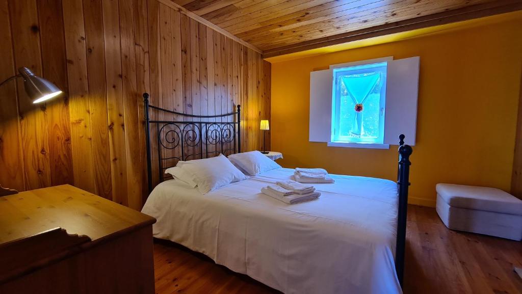 Postel nebo postele na pokoji v ubytování Casas D'Arramada