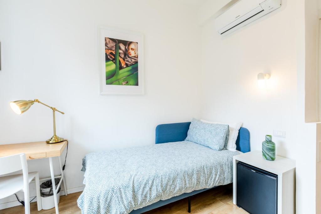 Rome Lux House guest rooms - Single Room With Private Bathroom