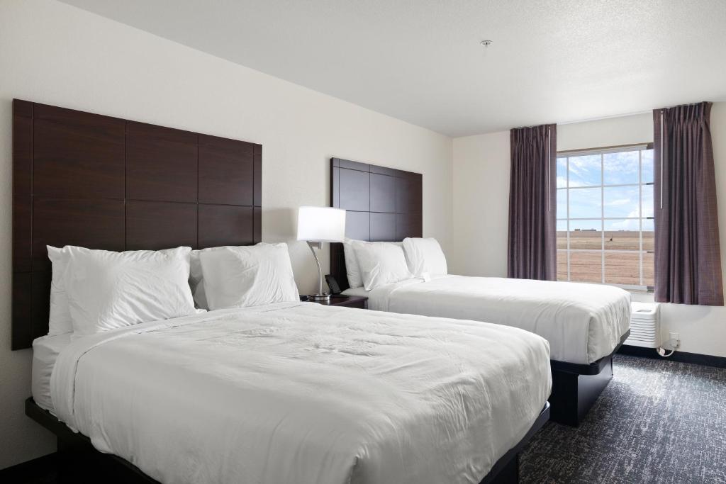 Cobblestone Inn & Suites - Yuma - Четырехместный номер