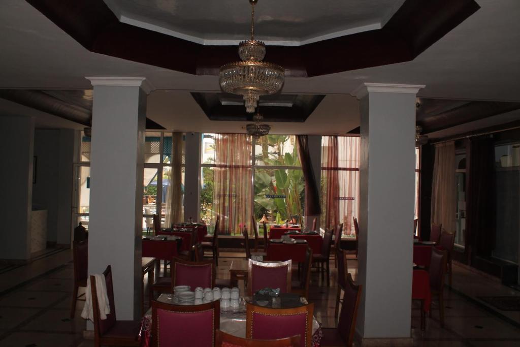 Restaurace v ubytování Hotel Residence Rihab