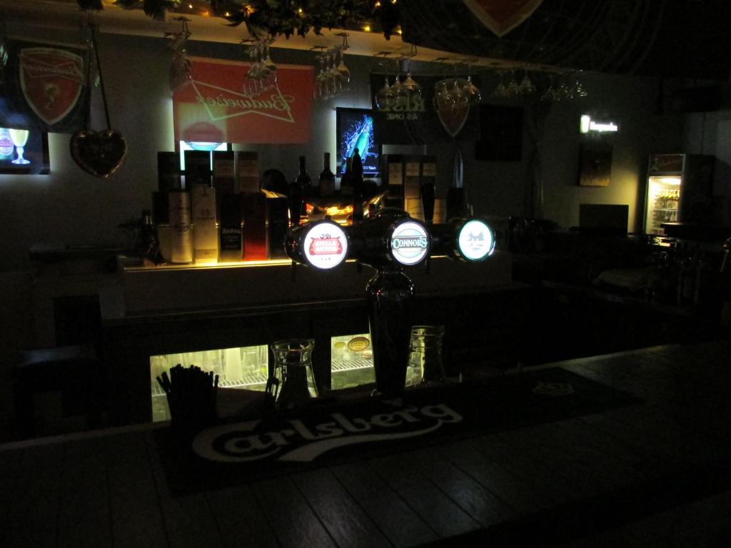 Lounge nebo bar v ubytování Straits View Hotel JB