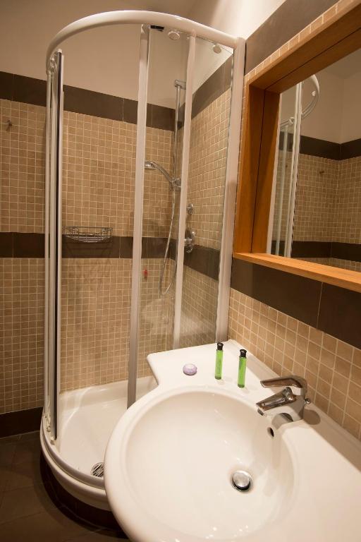 A bathroom at My Rooms