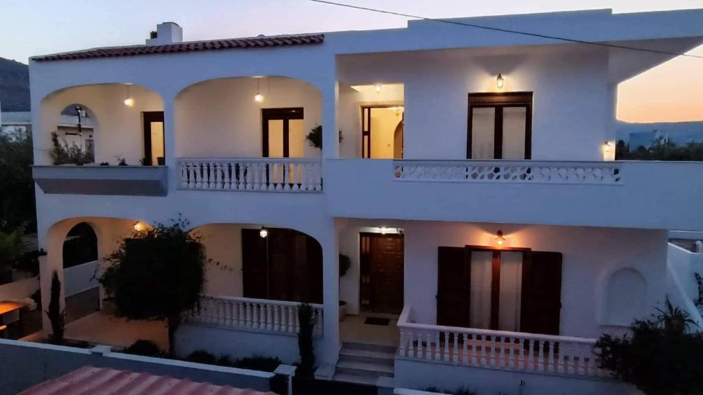 Filoxenia House - Housity